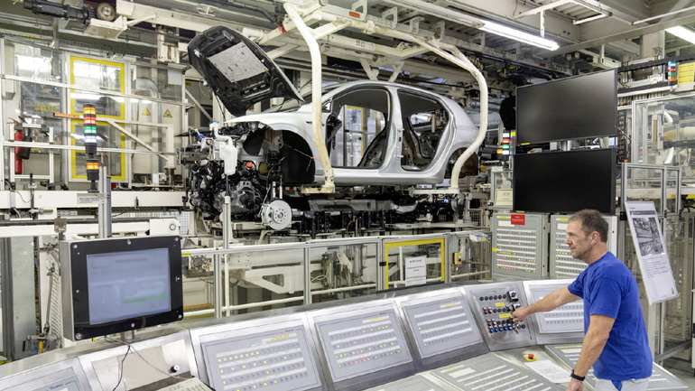 Σοκάρει η πτώση των λειτουργικών κερδών του ομίλου VW